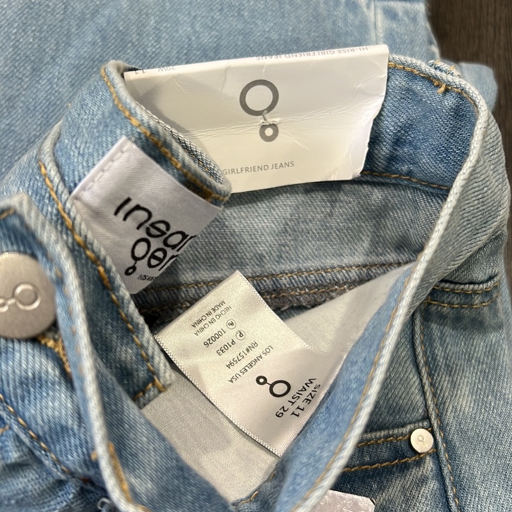 Hi-Rise girlfriend jeans 👖 - Picture 9 of 16